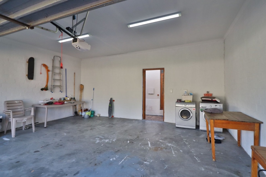 To Let 2 Bedroom Property for Rent in Royal Ascot Western Cape
